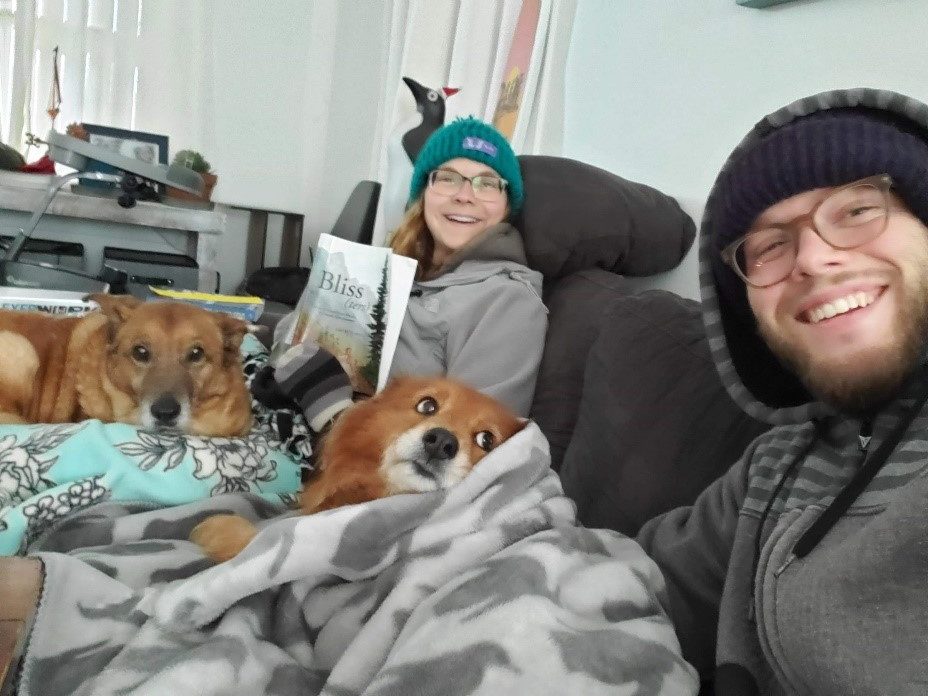 Sasha and fam keeping warm during Winter Storm Uri